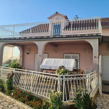 Villa Zagora *
