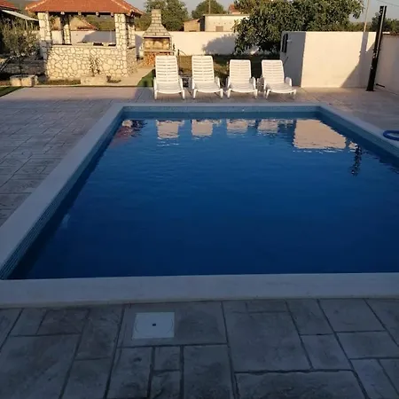 Zagora Vila Drnis