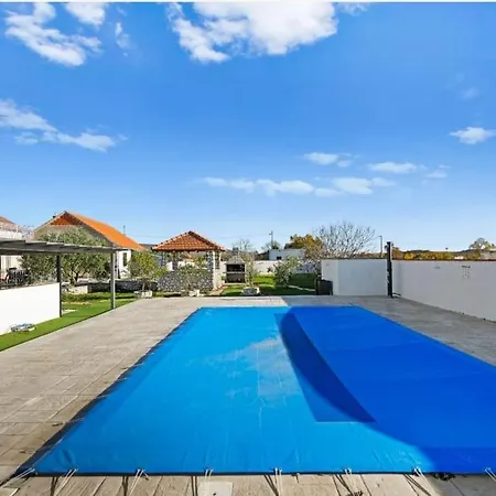 Vila Zagora *